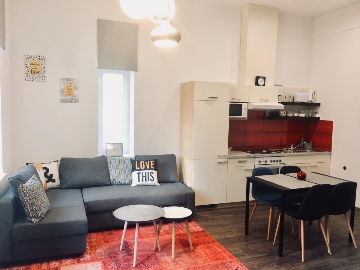 Studio 18 Шопрон Екстериор снимка